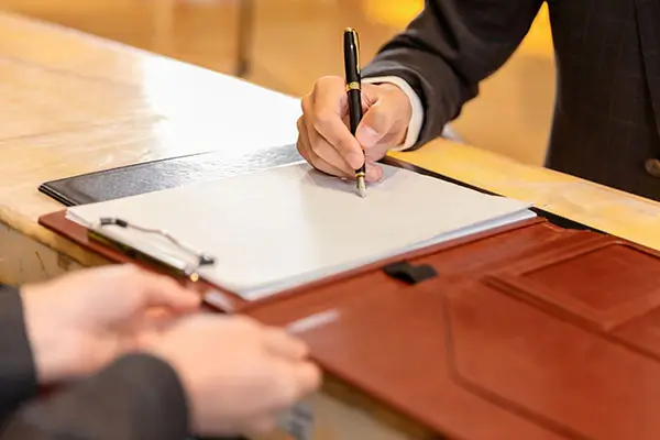 企业负盈利怎么缴税